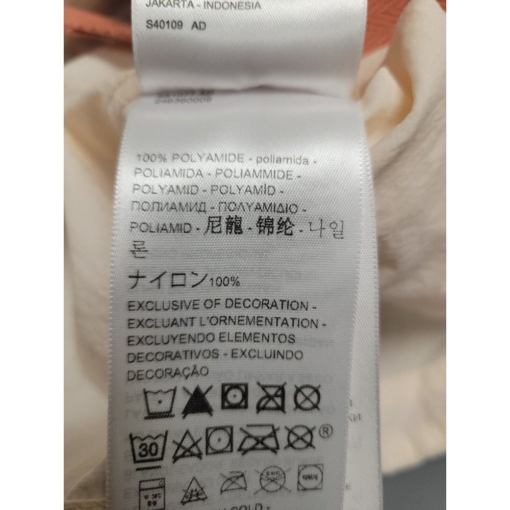 Levi's Windbreaker Jacket women's.  Size XL. New With Tags $79 - Picture 9 of 9